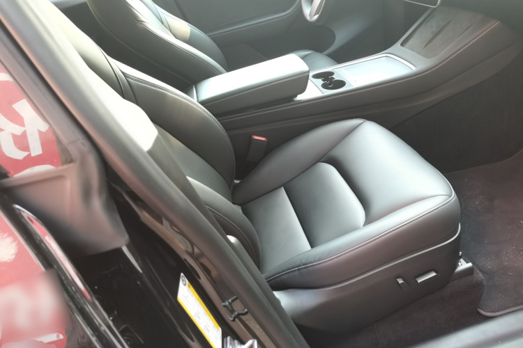 特斯拉 Model Y 2022款 改款 后轮驱动版局部细节41