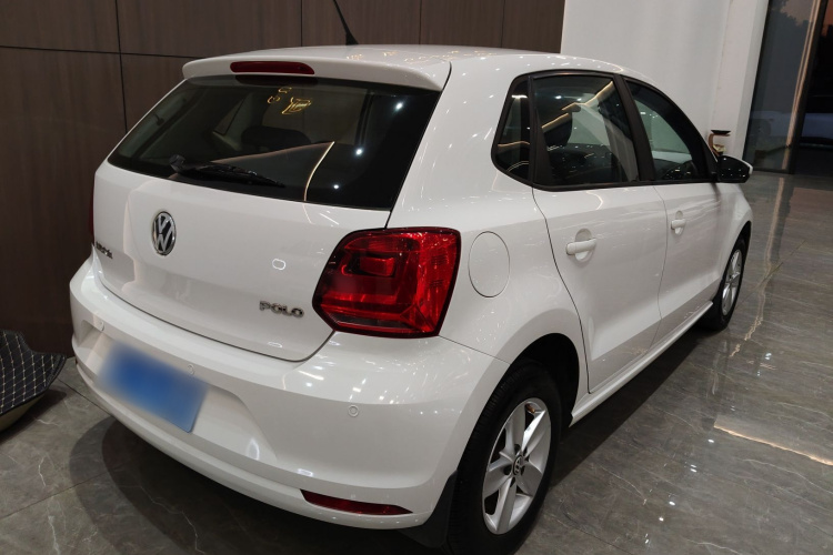 大众 Polo 2016款 1.4L 自动风尚型车身外观7