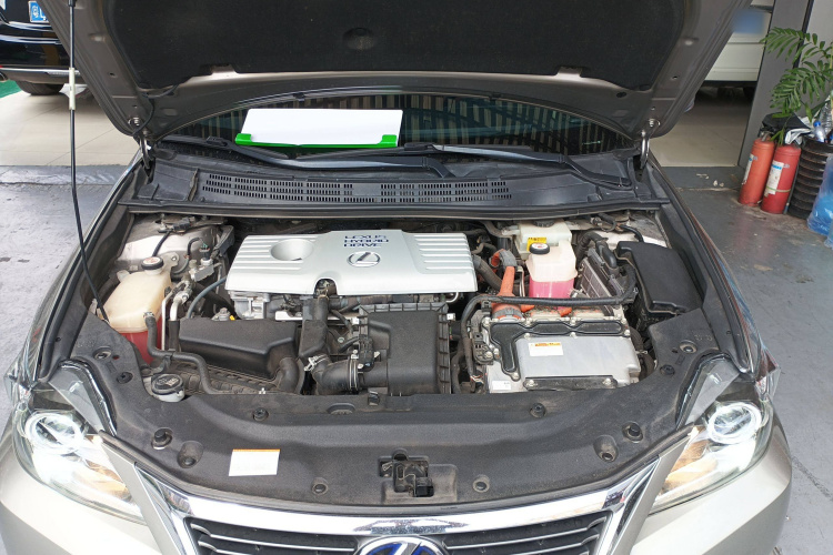 雷克萨斯CT 2014款 CT200h 精英版 单色局部细节24