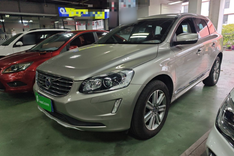 沃尔沃XC60 2016款 T5 AWD 智远版车身外观1