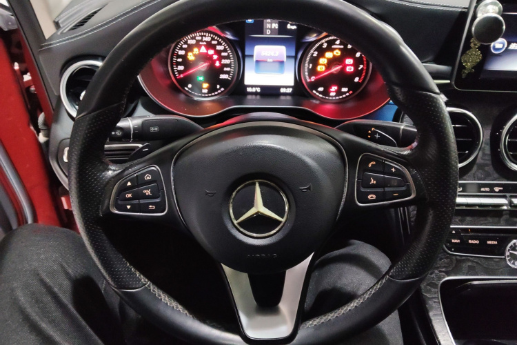 奔驰C级 2016款 C 200 L 运动型中控内饰13