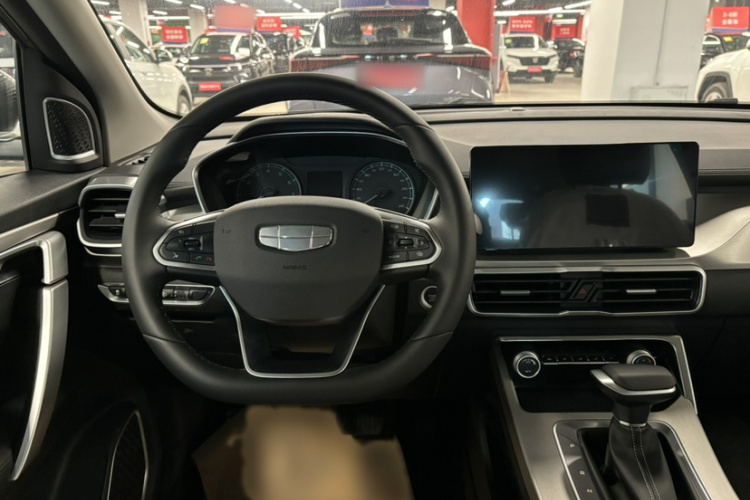 吉利汽车 缤越 2025款 1.5L CVT超能版中控内饰7002