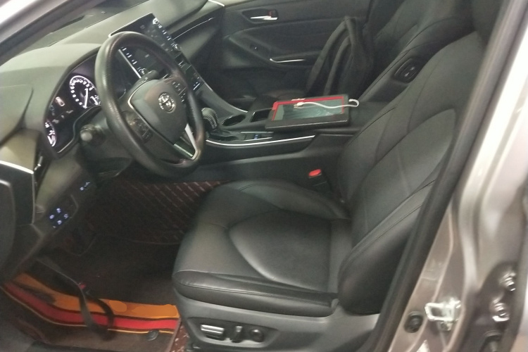 丰田 亚洲龙 2019款 2.0L XLE尊享版 国VI中控内饰19