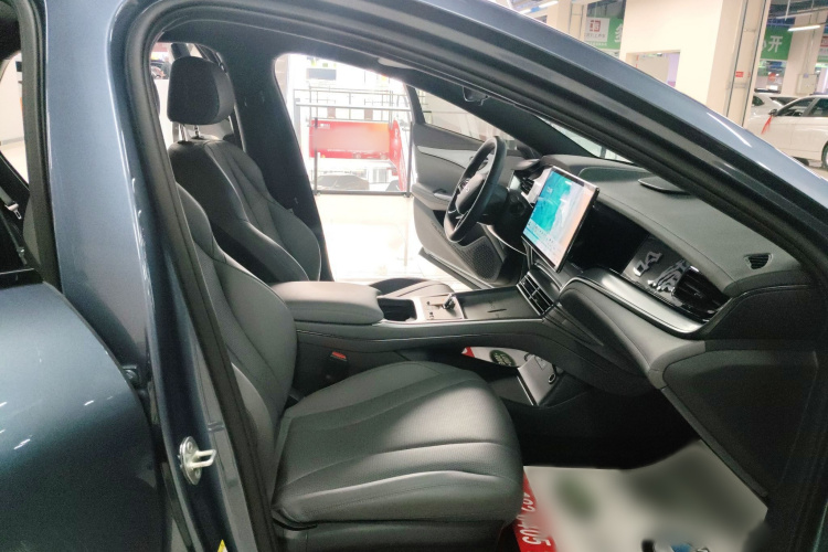 比亚迪 海豹07 DM-i 2025款 DM-i 1.5L 125km 精英型车身外观6005