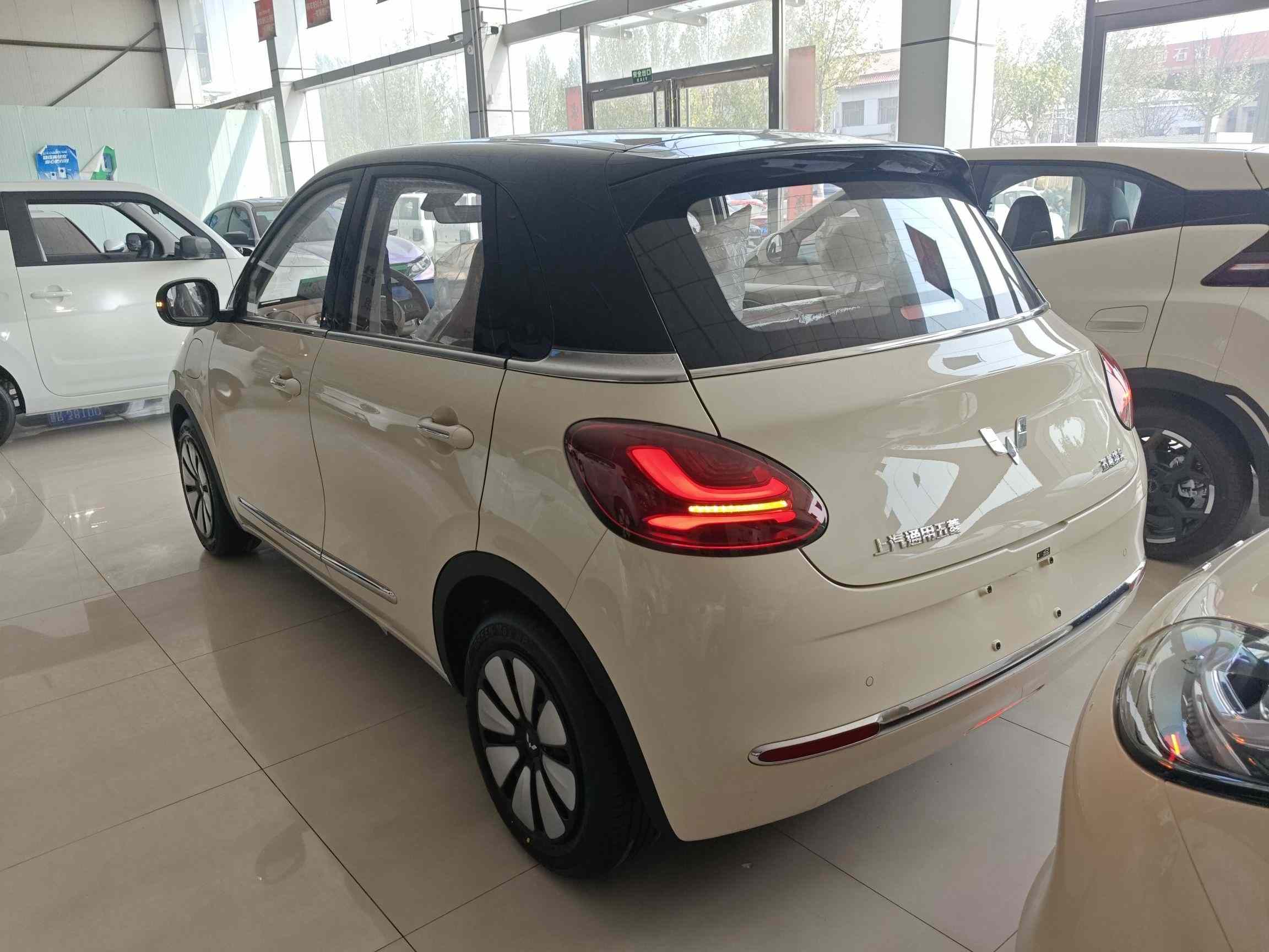 五菱汽车 五菱缤果 2025款 333km 悦享款(3)