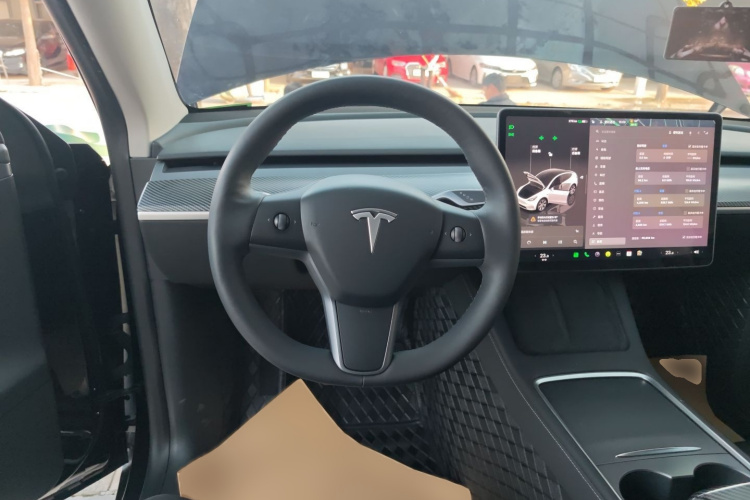 特斯拉 Model Y 2022款 改款 长续航全轮驱动版局部细节13