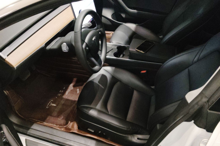 特斯拉 Model 3 2020款 改款 标准续航后驱升级版局部细节19