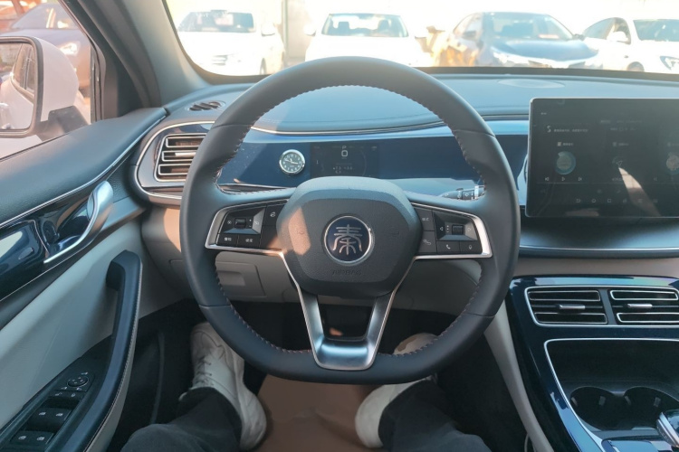 比亚迪 秦PLUS 2021款 DM-i 55KM 旗舰型局部细节13