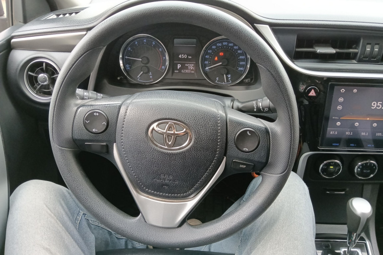 丰田 卡罗拉 2017款 改款 1.2T S-CVT GL-i中控内饰13