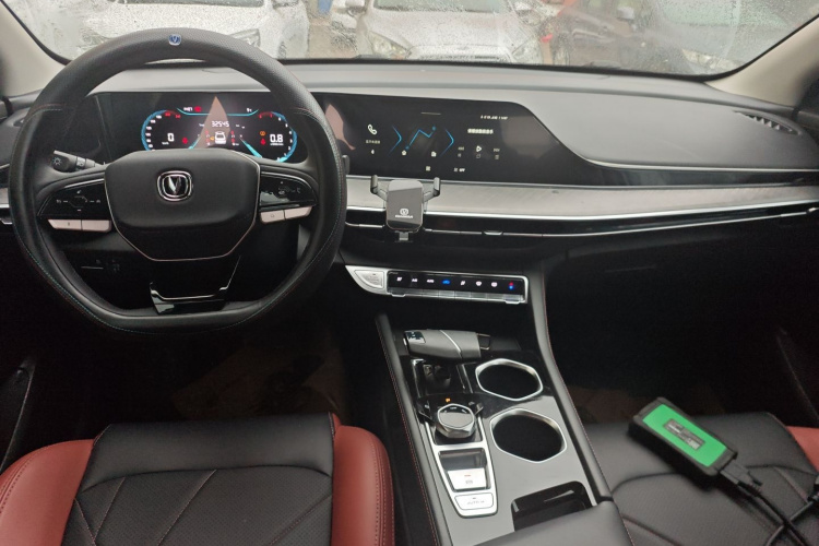 长安 逸动 2022款 PLUS 蓝鲸NE 1.4T GDI DCT尊贵版中控内饰7002