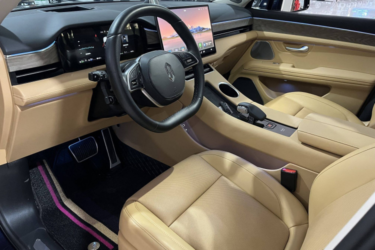 鸿蒙智行 问界M5 2022款 增程后驱标准版中控内饰7002