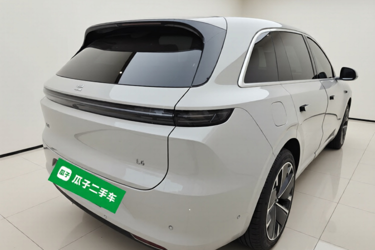 理想汽车 理想L6 2025款 Max 智能焕新版车身外观7