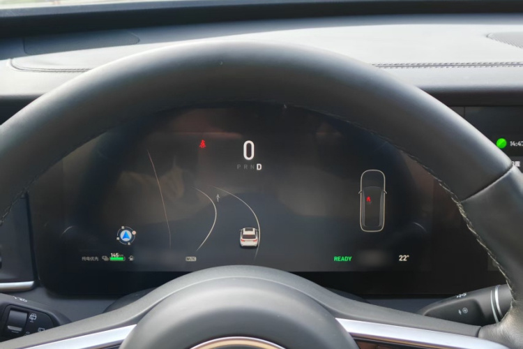 理想汽车 理想ONE 2021款 增程6座版中控内饰7012