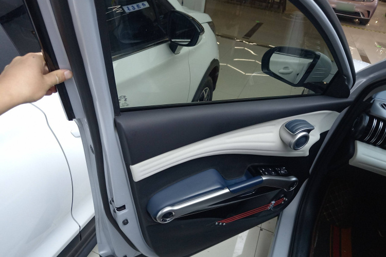 比亚迪 元PLUS 2022款 430KM 豪华型中控内饰7007