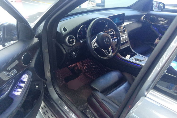 奔驰GLC 2020款 GLC 300 L 4MATIC 动感型中控内饰7003