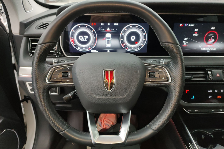 红旗HS5 2022款 2.0T 智联旗享版中控内饰13