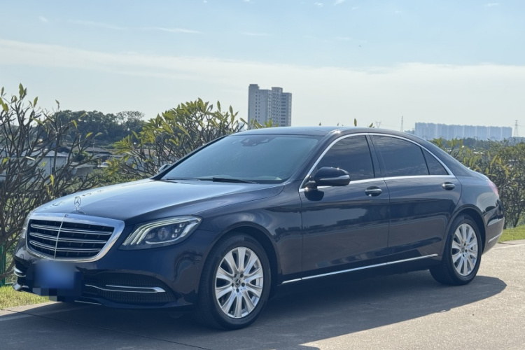 奔驰S级 2019款 S 320 L车身外观1