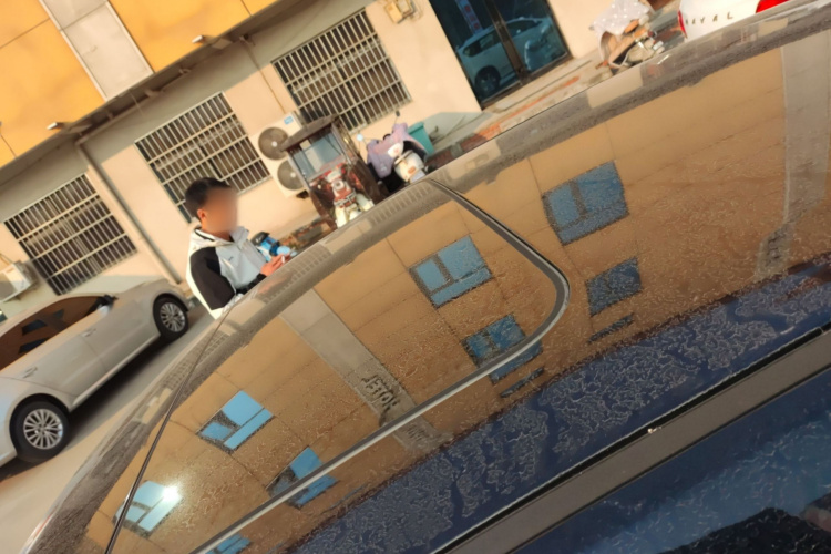 东风风神 奕炫 2020款 230T 自动炫酷赛道骑士版局部细节57