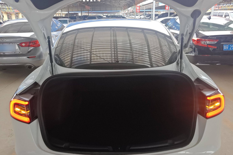 特斯拉 Model 3 2019款 标准续航后驱升级版机舱底盘23