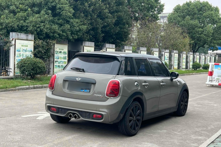 MINI 2019款 2.0T COOPER S 经典派 五门版车身外观6004