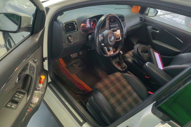 大众 Polo 2016款 1.4TSI GTI中控内饰20