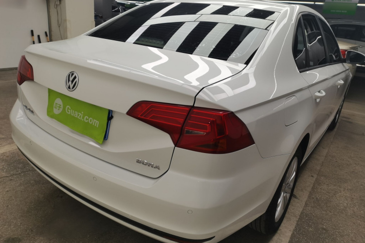 大众 2019款 宝来·传奇 1.5L 自动时尚型 国V车身外观6