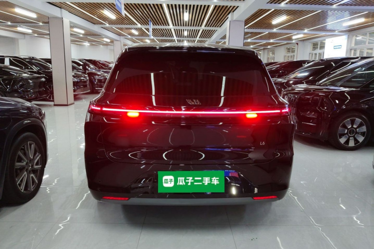 理想汽车 理想L6 2025款 Max 智能焕新版车身外观6