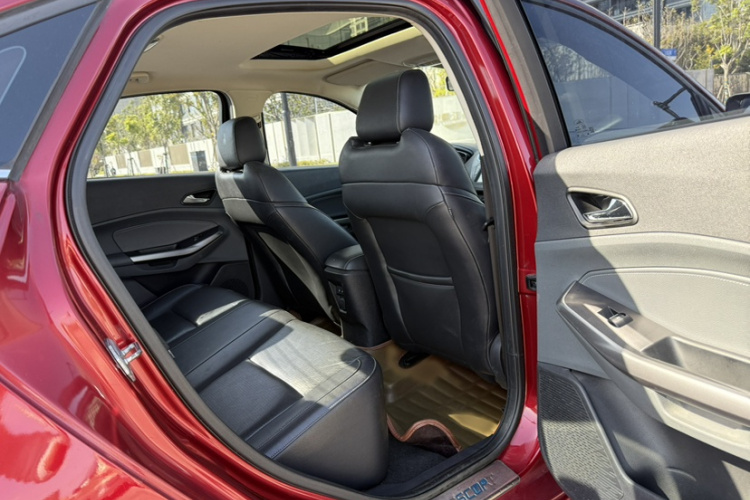 福特 福睿斯 2015款 1.5L 自动时尚型中控内饰7005