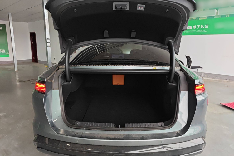 比亚迪 汉L 2025款 DM-p 四驱激光雷达旗舰型局部细节23