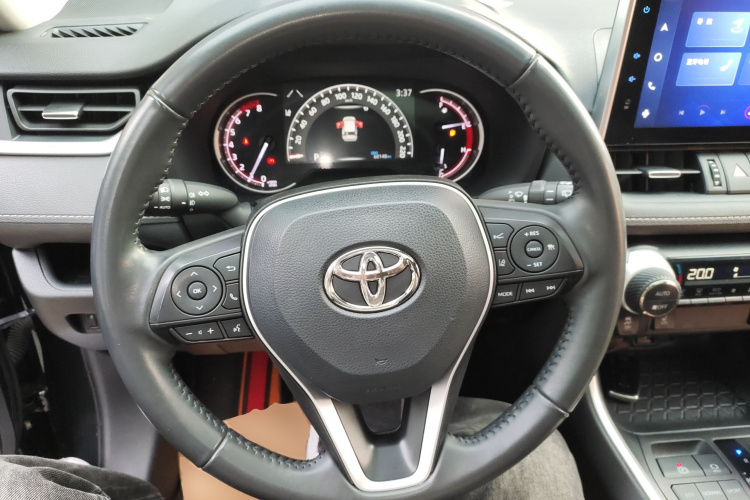 丰田 RAV4荣放 2022款 2.0L CVT两驱风尚Plus版中控内饰13