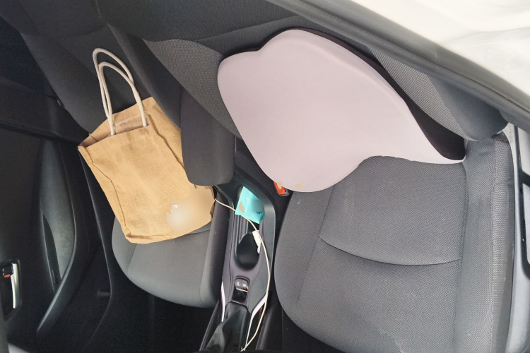 丰田 卡罗拉 2021款 1.2T S-CVT 先锋版中控内饰19