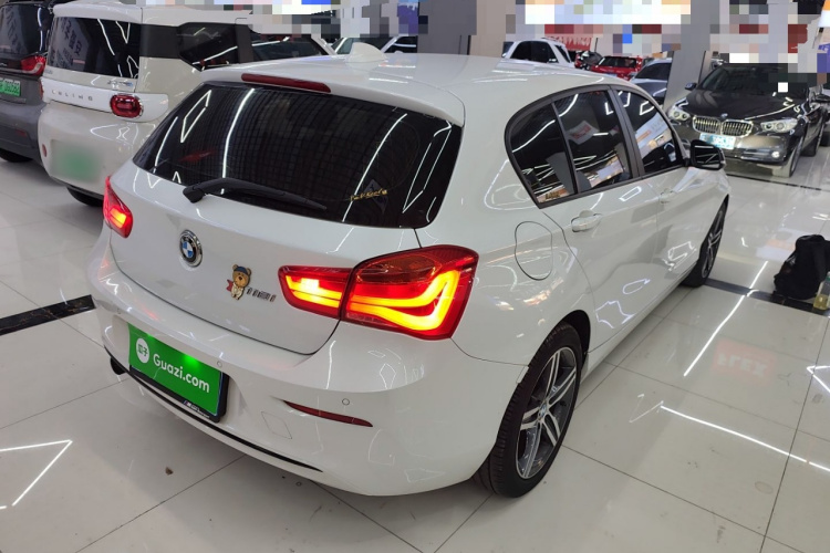 宝马1系(进口) 2018款 118i 运动设计套装车身外观7