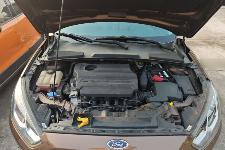 福特 福睿斯 2015款 1.5L 自动时尚型机舱底盘24