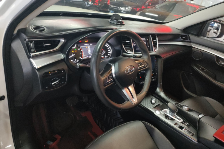 英菲尼迪QX50 2020款 2.0T 两驱时尚版中控内饰7002