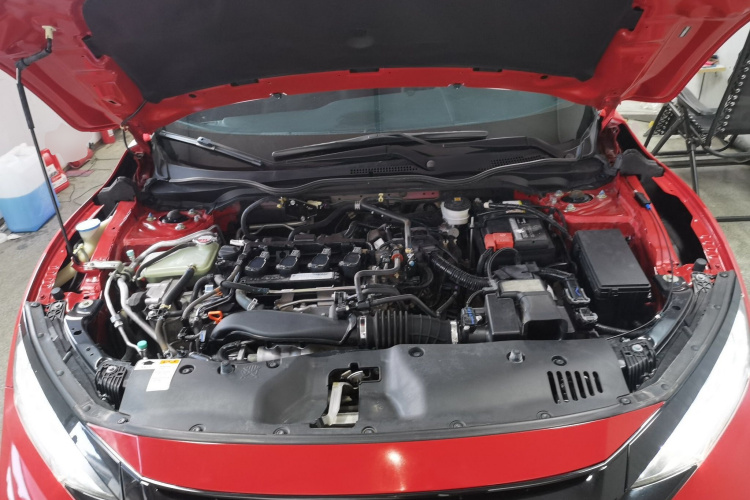 本田 思域 2021款 HATCHBACK 220TURBO CVT劲擎控机舱底盘24