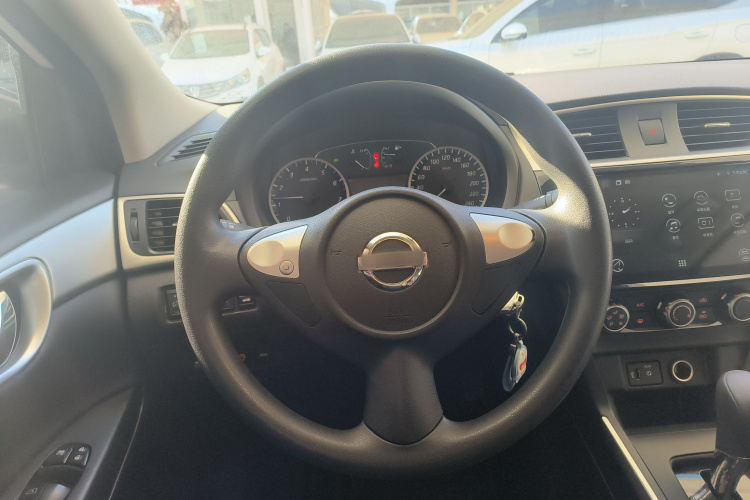 日产 轩逸 2024款 经典 1.6XE CVT舒适版局部细节13