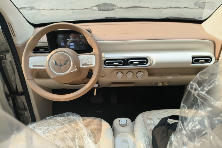 五菱汽车 宏光MINIEV 2024款 第三代 215km 青春版中控内饰12