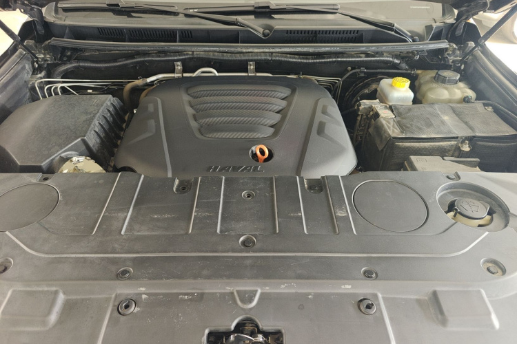 哈弗H9 2020款 2.0T 汽油四驱尊享型 5座机舱底盘24