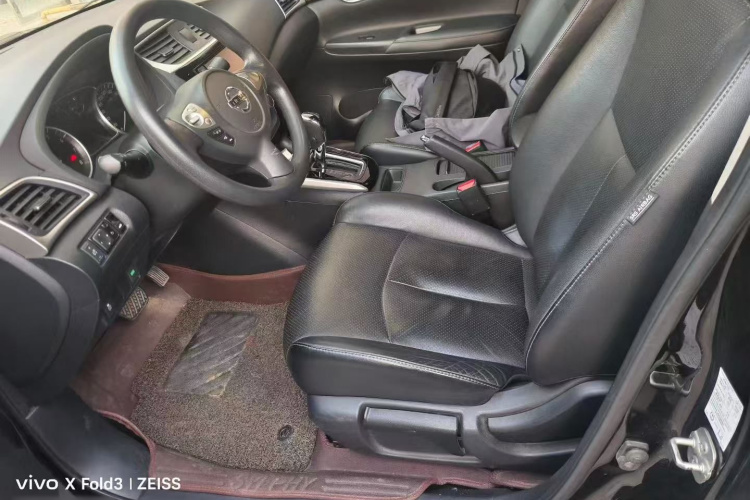 日产 轩逸 2016款 1.6XV CVT智享版中控内饰7001