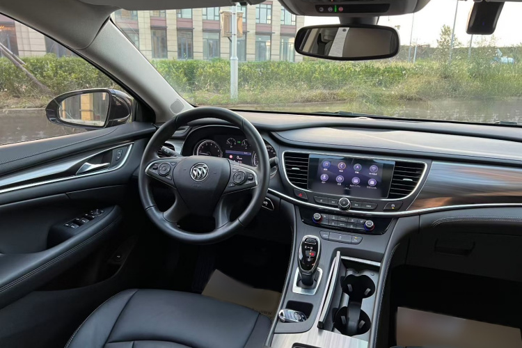 别克 君越 2019款 28T 豪华型中控内饰7005