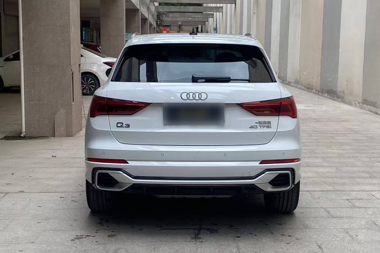 奥迪Q3 2024款 40 TFSI 时尚动感型车身外观6005