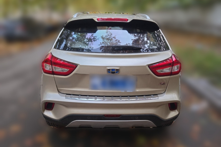 吉利汽车 远景X3 2017款 1.5L 手动尊贵型车身外观6