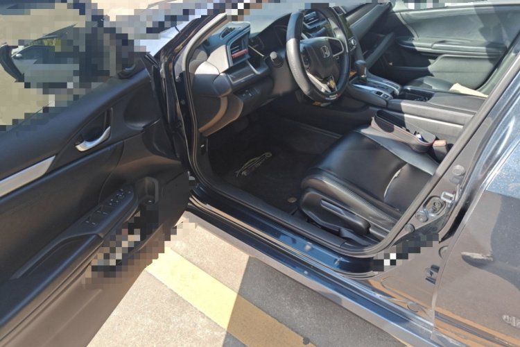 本田 思域 2019款 220TURBO CVT劲动版 国VI中控内饰7003