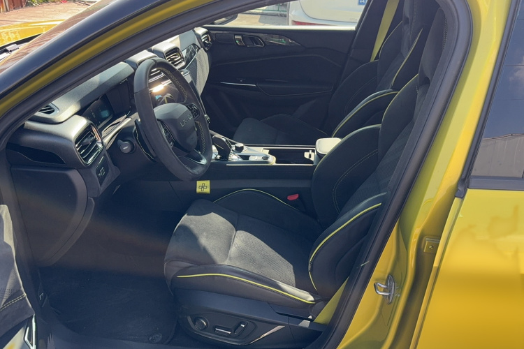 领克03 2019款 03+ 2.0TD 自动驭风版中控内饰7001