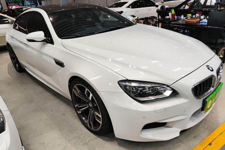 宝马M6 2013款 M6 Gran Coupe车身外观3