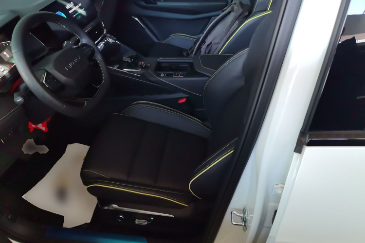 领克06 2023款 Remix 1.5T 劲Halo中控内饰19