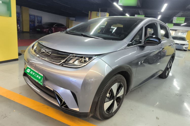 比亚迪 海豚 2023款 420km 时尚版车身外观1