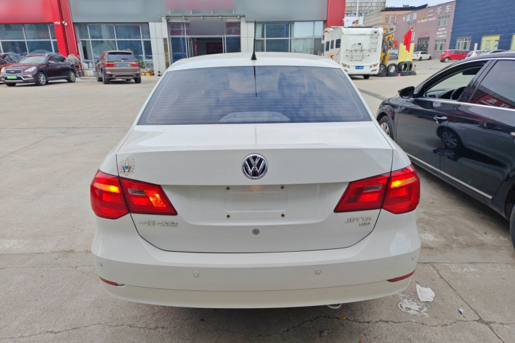 大众 捷达 2015款 质惠版 1.6L 自动时尚型车身外观6