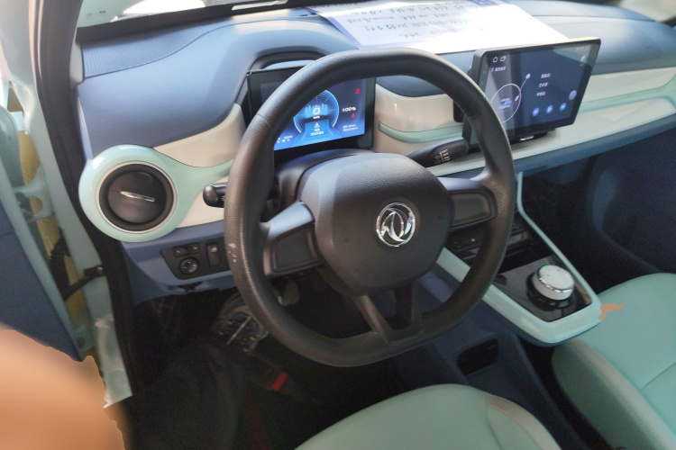 东风纳米EX1 2023款 PRO 轻风版闪电型中控内饰13