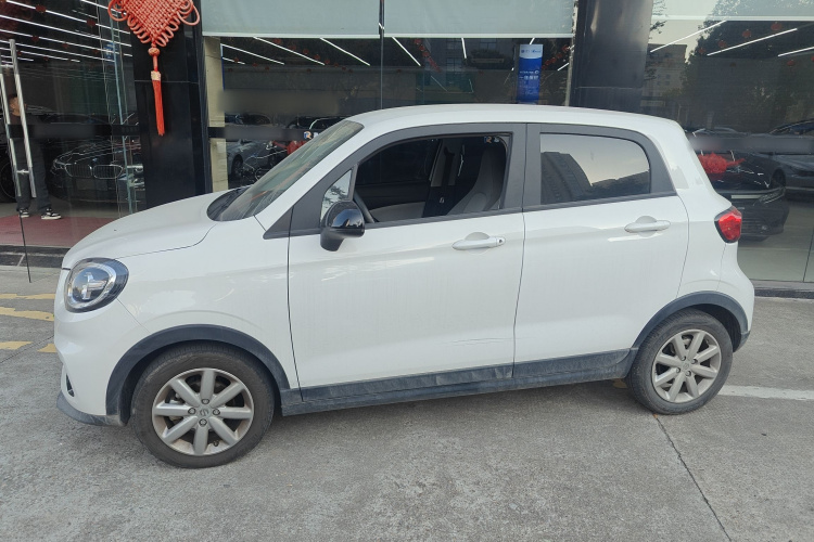 零跑汽车 零跑T03 2022款 玛瑙版车身外观4